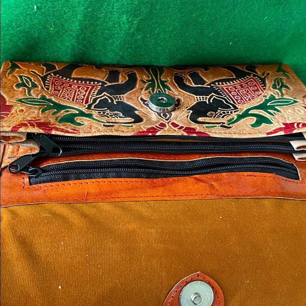 Elephant Purse - Elephants Dancing Theme Purse - Picture 3 of 5